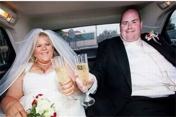 世界上最胖的夫妻是谁：Noel和Leisa体重总和超一千斤